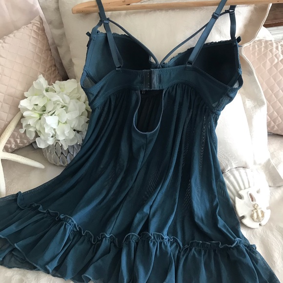 Sexy Criss-Cross Front Strap Chemise in Teal Green - Picture 3 of 4